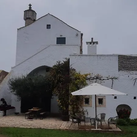 Trullo Ulivo بيت للعطل