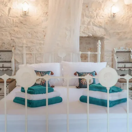 Trullo Ulivo By Raro 오스투니